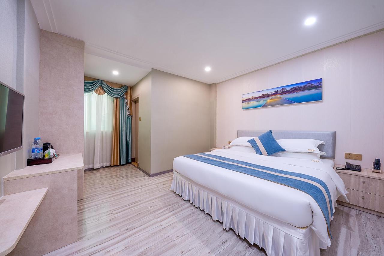 Frida Hotels Guangzhou Baiyun International Airport Exterior photo
